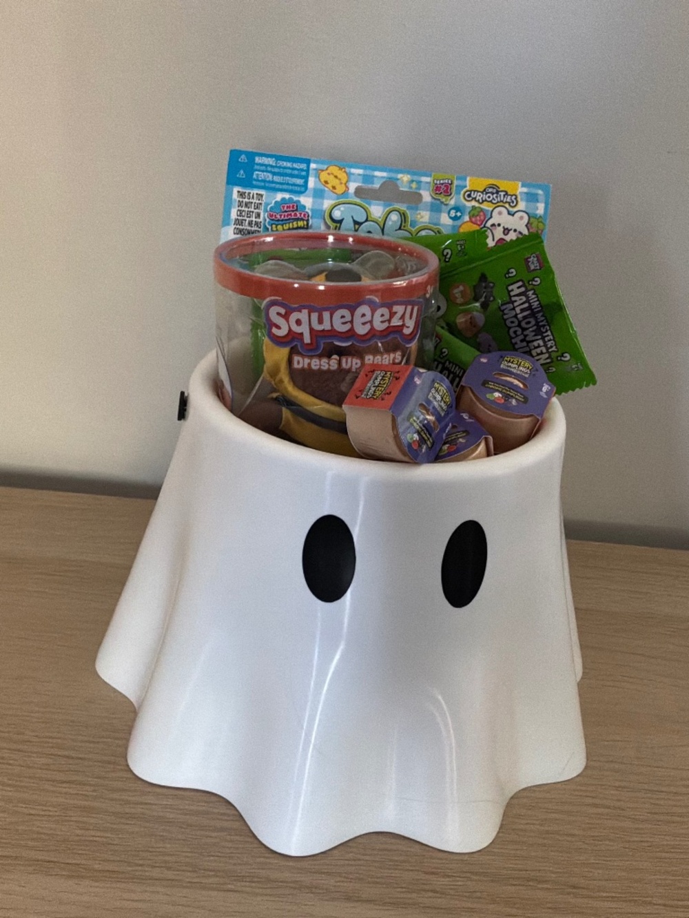 Bee Boo Basket